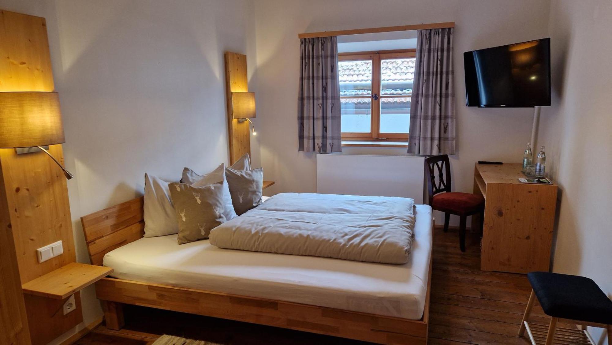 Hotel Landgasthof Alter Wirt Фишбахау Экстерьер фото